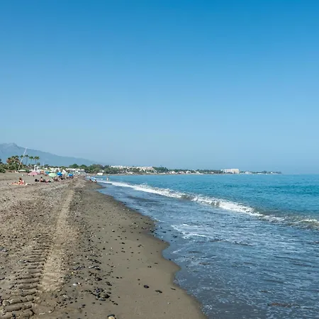 Costalita Beachside Apartment Estepona